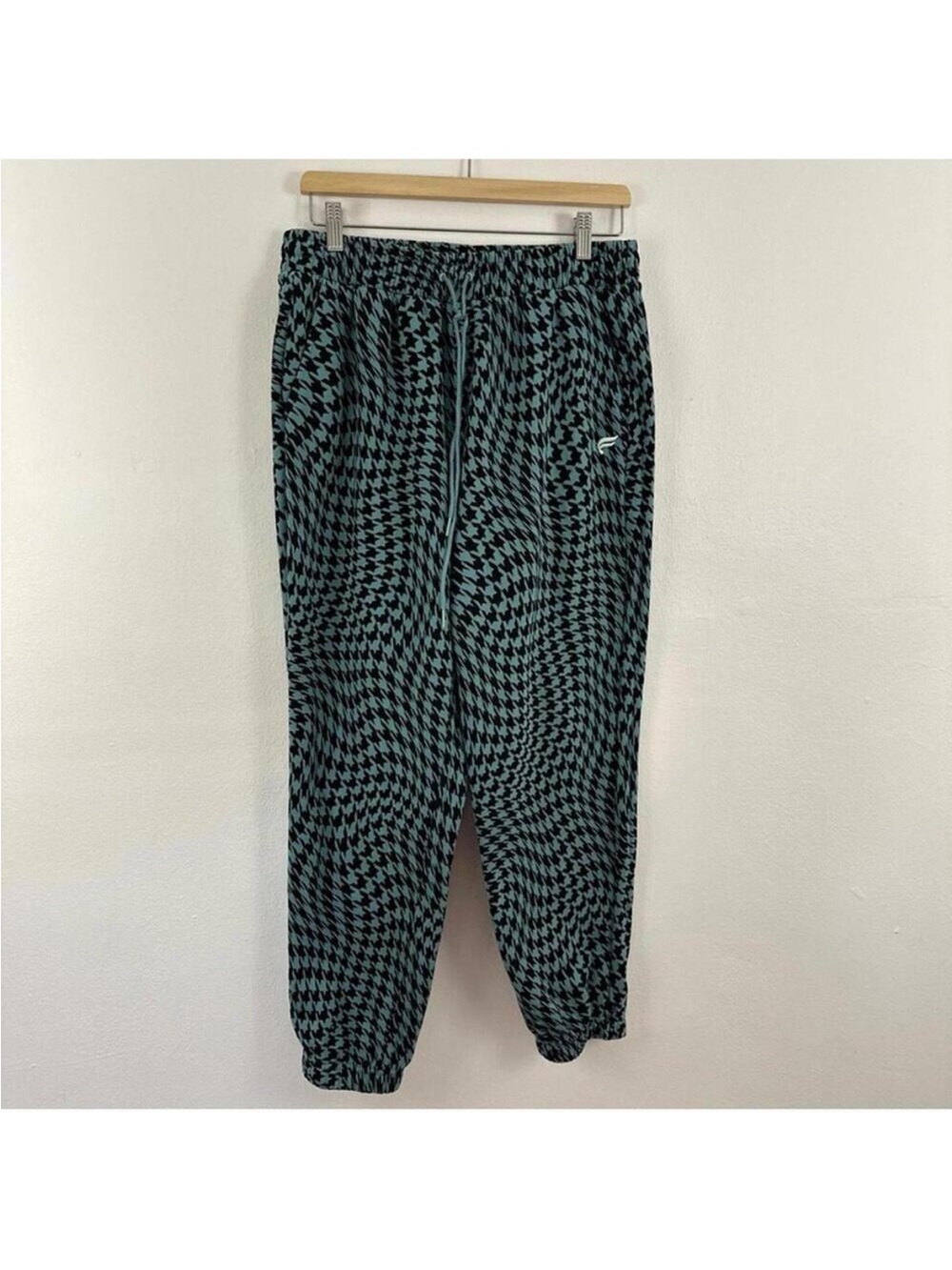 Fabletics Women’s Fleece Checkered Pants Size L